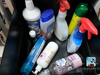 Kast met inhoud - afbeelding 5 van  9