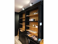 Kast met inhoud