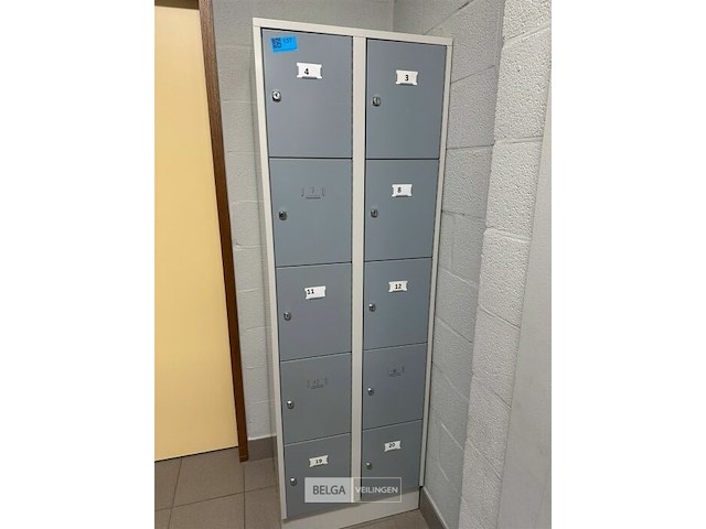 Kast met kluisjes - afbeelding 2 van  3