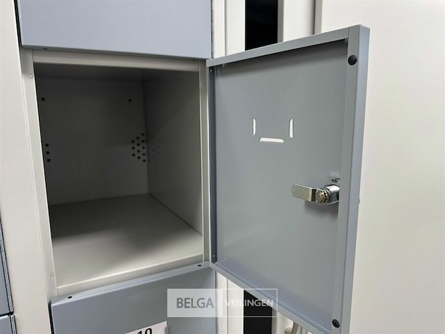 Kast met kluisjes - afbeelding 3 van  3