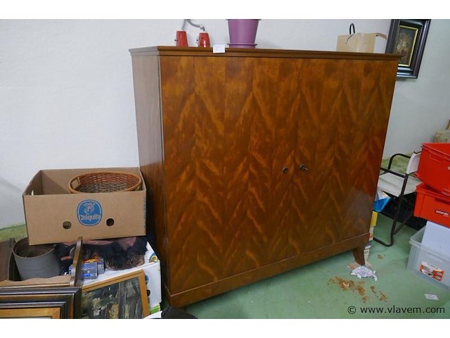 Kast met leggingen - afbeelding 1 van  3