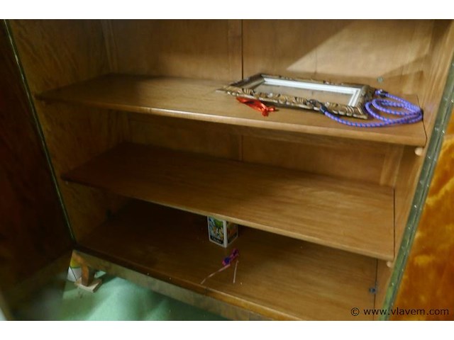 Kast met leggingen - afbeelding 3 van  3