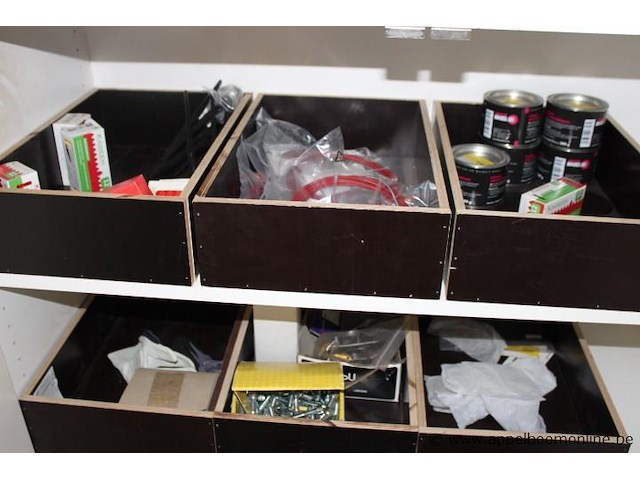 Kast met partij diverse materialen, waaronder 5x veiligheidsschoenen emma, vulcanus, diverse maten - afbeelding 5 van  5