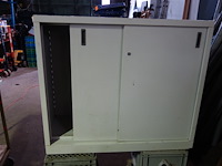 Kast met schuifdeuren h. 105 x l. 120 x d. 47 cm - afbeelding 2 van  2