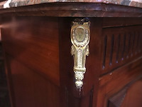 Kast met vitrine - afbeelding 7 van  7