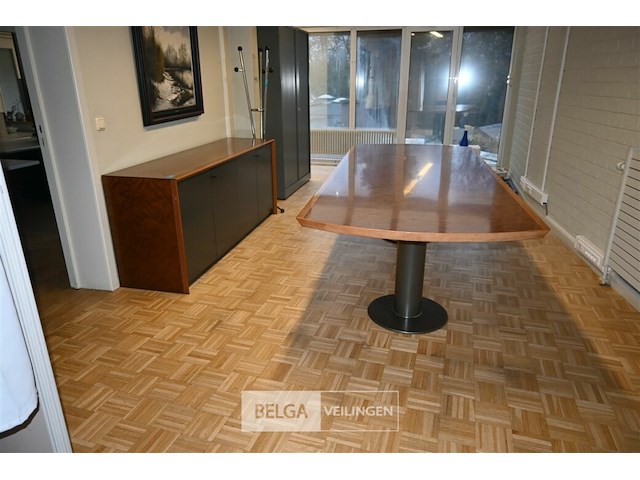 Kast + tafel - afbeelding 1 van  7