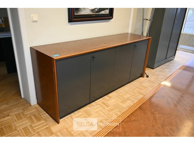 Kast + tafel - afbeelding 2 van  7