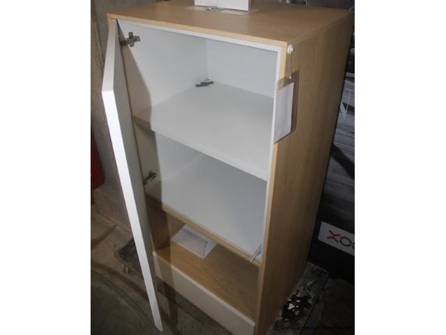 Kast veneto - afbeelding 2 van  2