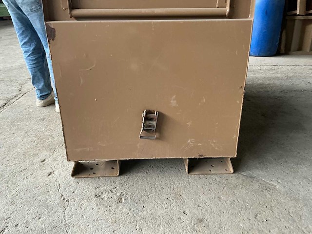 Kast voor pick up lichte vracht. overige aannemersmateriaal - afbeelding 3 van  16