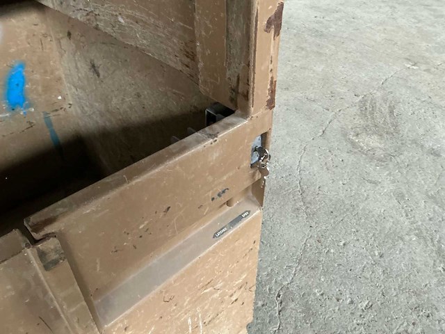 Kast voor pick up lichte vracht. overige aannemersmateriaal - afbeelding 4 van  16