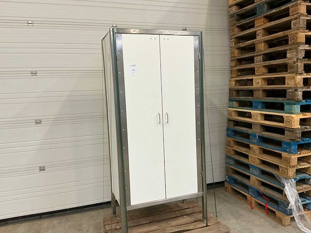 Kast - afbeelding 1 van  4