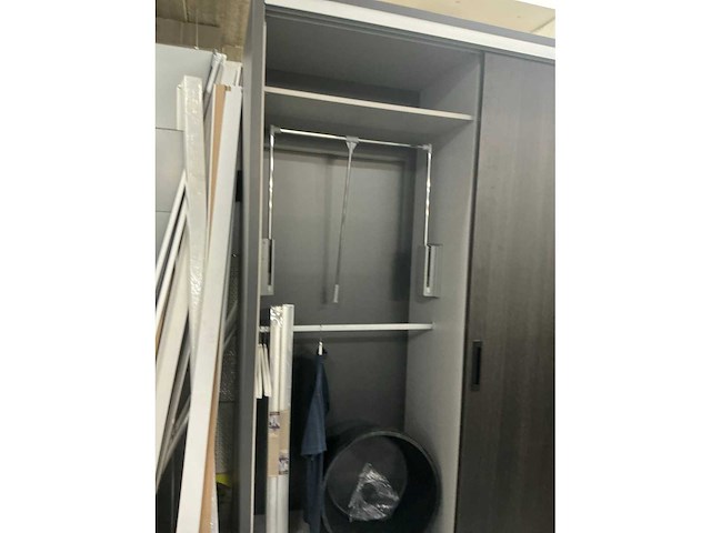 Kast - afbeelding 1 van  1