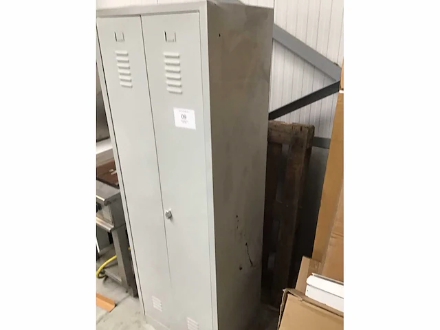 Kast - afbeelding 1 van  7