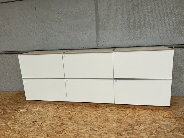 Kast - afbeelding 1 van  5