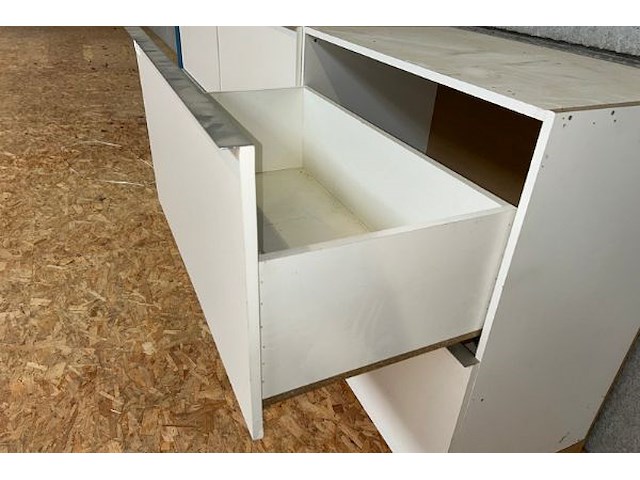 Kast - afbeelding 2 van  5
