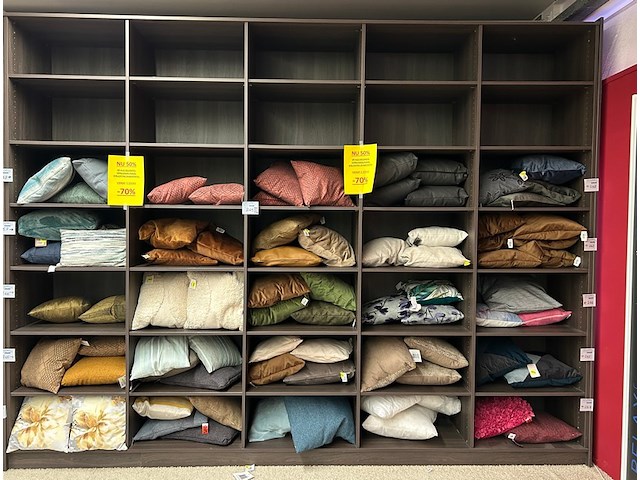 Kast - afbeelding 1 van  3