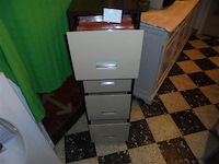 Kast - afbeelding 1 van  2