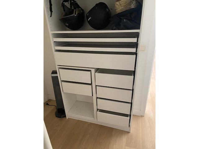 Kast - afbeelding 1 van  9