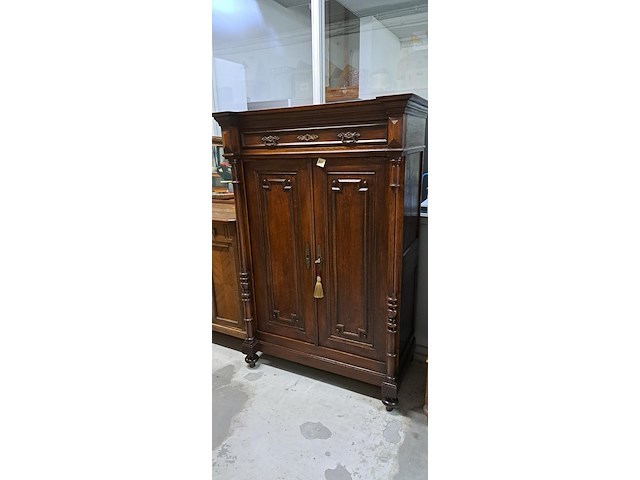 Kast - afbeelding 1 van  3