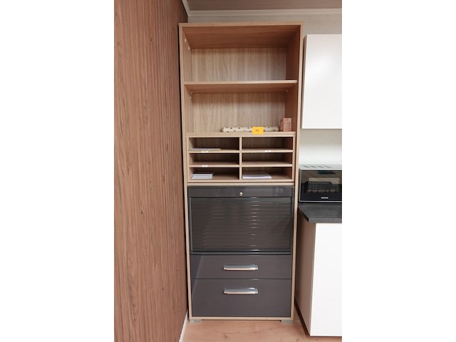 Kast - afbeelding 1 van  6