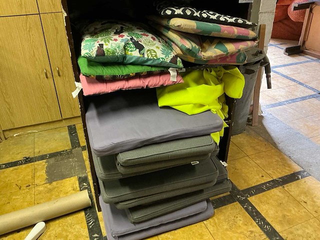 Kast - afbeelding 2 van  2