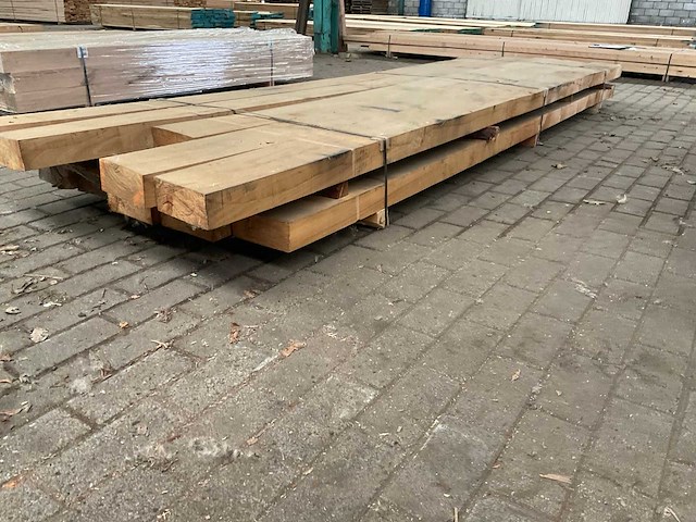 Kastanje balken 80x200 mm ca. 0,56 m³ - afbeelding 3 van  5