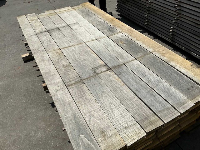 Kastanje planken 27 mm 0,485 m3 - afbeelding 4 van  6