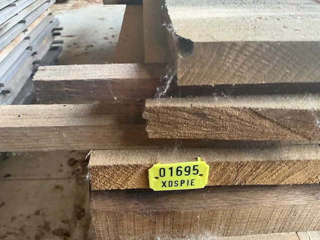 Kastanje planken 28 mm 0,121 m3 - afbeelding 5 van  5