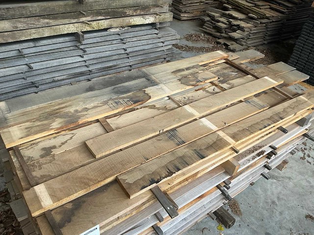 Kastanje planken 28 mm 0,121 m3 - afbeelding 3 van  5