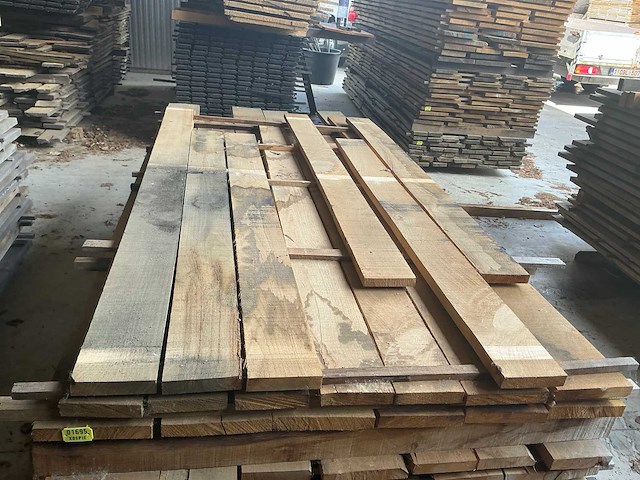 Kastanje planken 28 mm 0,121 m3 - afbeelding 4 van  5