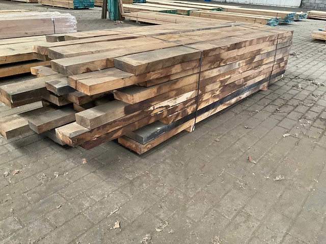 Kastanje planken 52 mm ca. 1 m³ - afbeelding 3 van  5