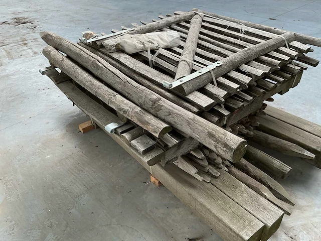 Kastanjehout tuinpoort - afbeelding 7 van  8