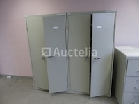 Kasten, ladeunits, bureaustoelen, scheidingswanden