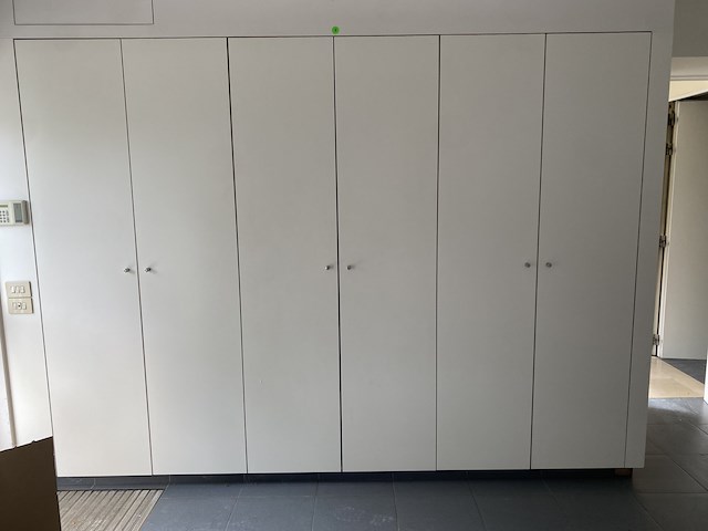 Kastenwand met deuren - dressing - afbeelding 2 van  2
