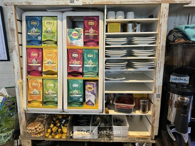 Kastje met inhoud - afbeelding 2 van  8