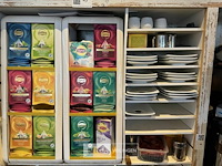 Kastje met inhoud - afbeelding 4 van  8