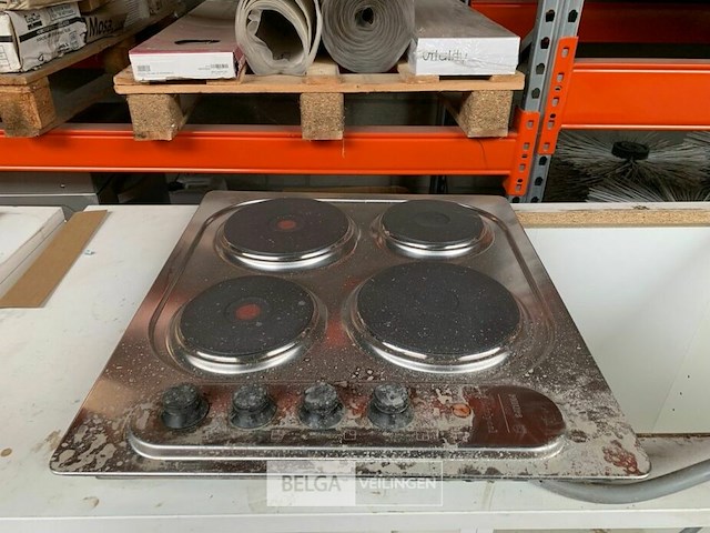 Kastje met kookplaat + kastje met spoelbak - afbeelding 2 van  4