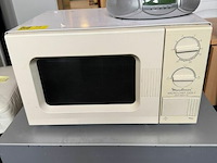 Kastje + microgolfoven + radio - afbeelding 3 van  5