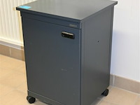 Kastje op wielen - afbeelding 1 van  5