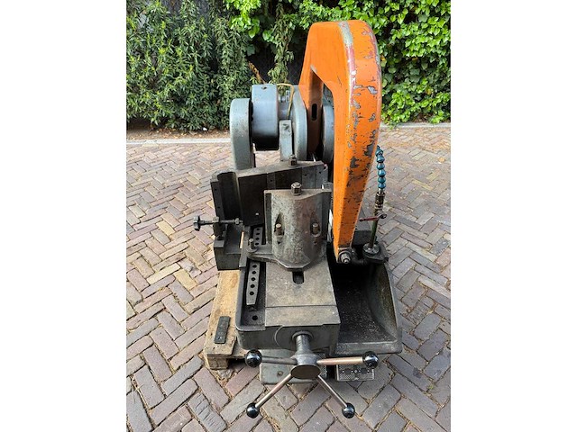 Kasto - beugelzaagmachine - afbeelding 2 van  3