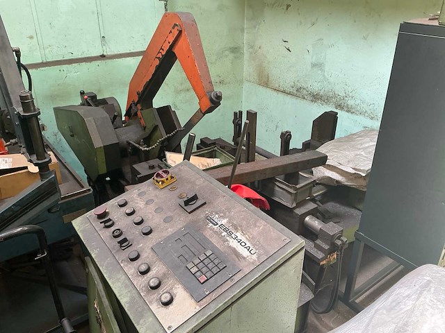 Kasto ebs340au horizontale bandzaagmachine - afbeelding 1 van  4