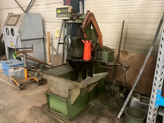 Kasto oude zaagmachine - afbeelding 1 van  5