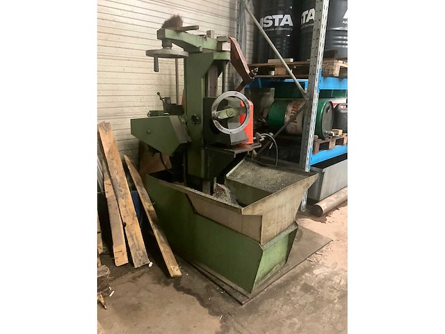 Kasto oude zaagmachine - afbeelding 2 van  5