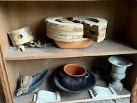 Kast/rek met inhoud - afbeelding 3 van  4