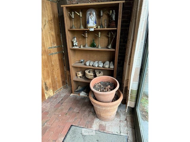 Kast/rek met inhoud - afbeelding 4 van  4