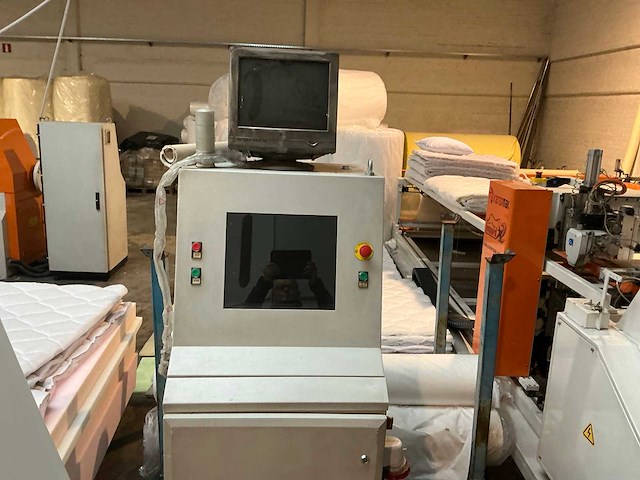 Katermak leopard x2 cnc 2-kops quiltingmachine - afbeelding 10 van  13