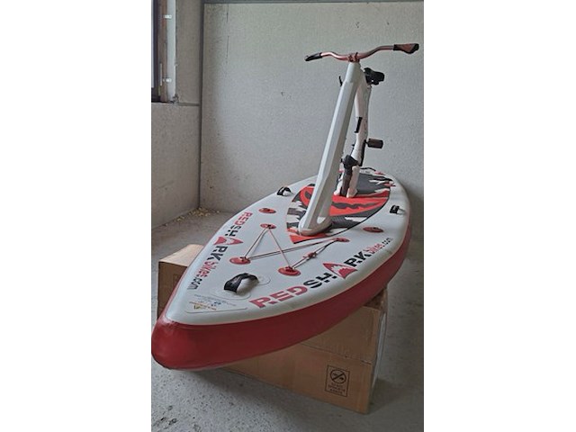 Kavel 9 red shark bike (waterfiets) 2 e hands - afbeelding 1 van  4