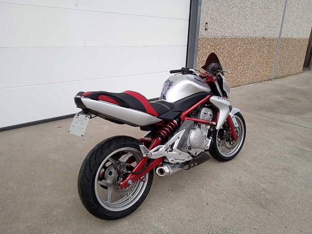 Kawasaki - er- 6n - motorfiets - afbeelding 3 van  9