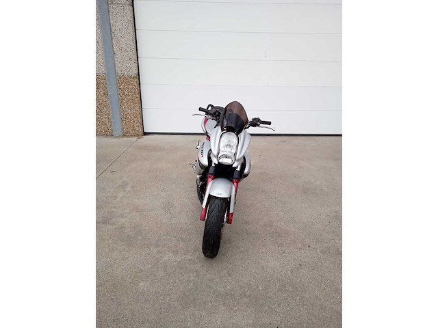 Kawasaki - er- 6n - motorfiets - afbeelding 1 van  2