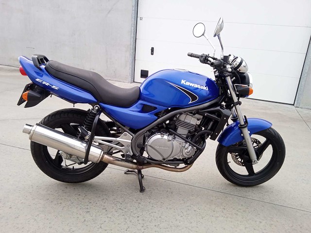 Kawasaki - er 500 - motorfiets - afbeelding 2 van  9